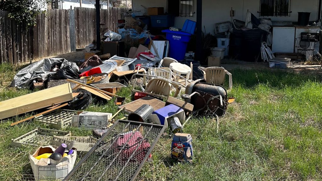 Junk Removal Escondido CA: Your Solution for Clutter